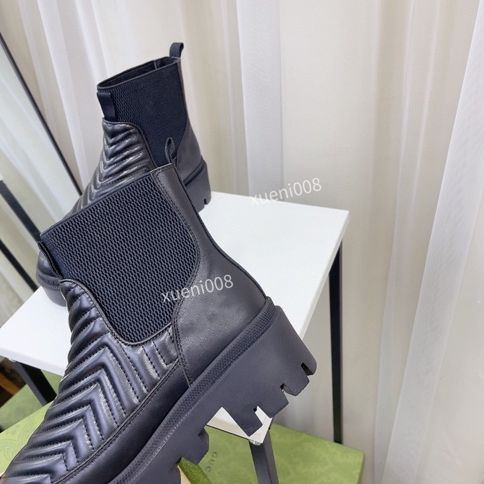 

2021 High quality Womens Designer Boots 35-41 Leather Martin Ankle Chaelsea Boot Fashion Non-slip Wave Colored Rubber Outsole Elastic Webbing ly211203, 01