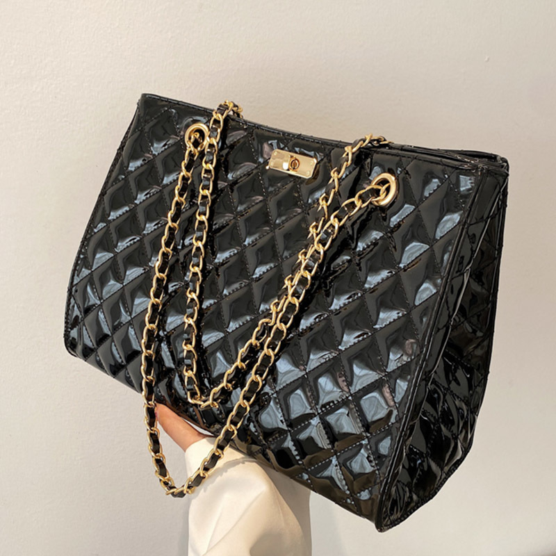 

Women Tot Bags Quilted Patent Leather Shoulder Bag Large Capacity Metal Chain Crossbody Bag Shopper Satchel Female Bolsos