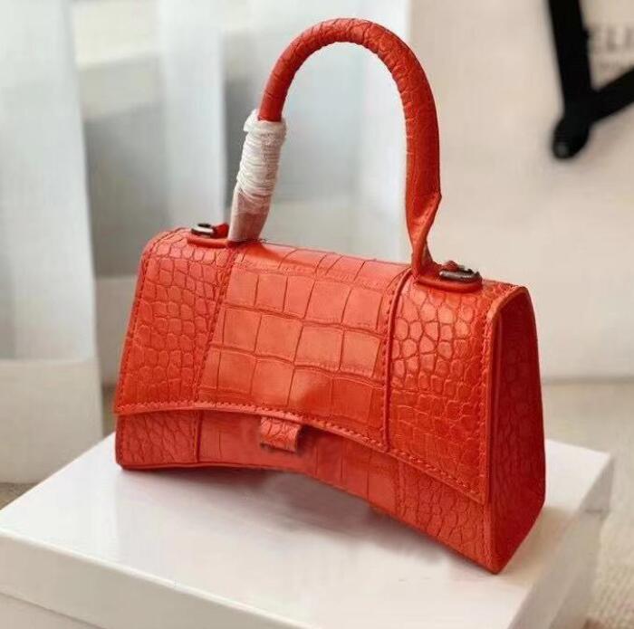 

Designer brand new handbag ladies shoulder bag fashion messenger bag classic quality wallet 4 colors, Red