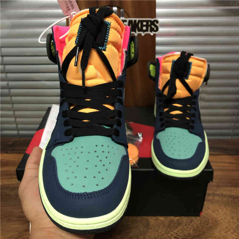 

1s Youth Boys Men Women Bio Hack Basketball Shoes Travis Scotts Fearless Obsidian UNC Smoke Grey Mens Sports Shoes, Color 9