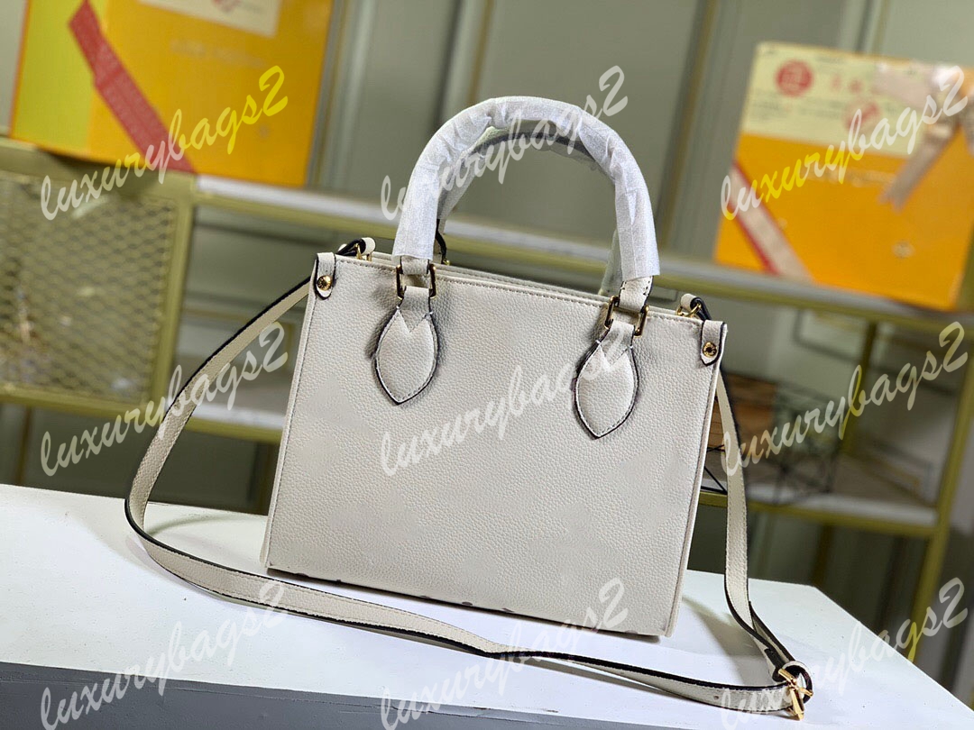 

Luxurys Designers Large Tote Bags 25cm 3 Colors Embossed Monograms Womens Mini Crossbody Bag, Black