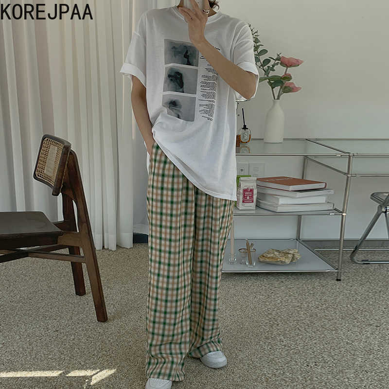 

Korejpaa Women Sets Summer Korean Chic Bear Print Loose Short-Sleeved T-Shirt High Waist Plaid Straight Wide-Leg Trousers 210526, Bear black t-shirt