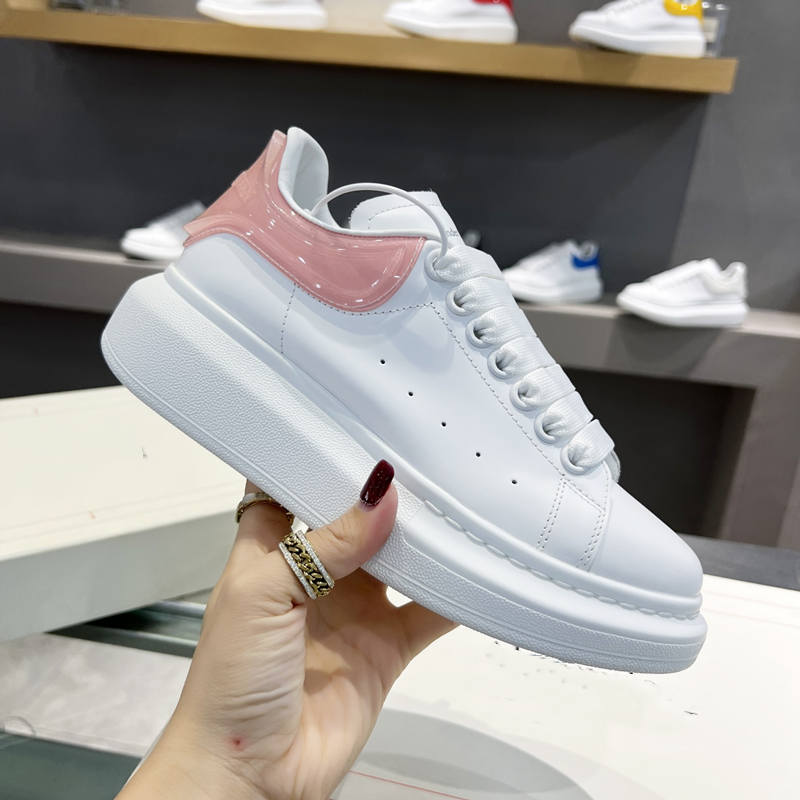 

Luxury sports shoes, runningshoes, climbingshoes, trainingshoes, bicycleshoes