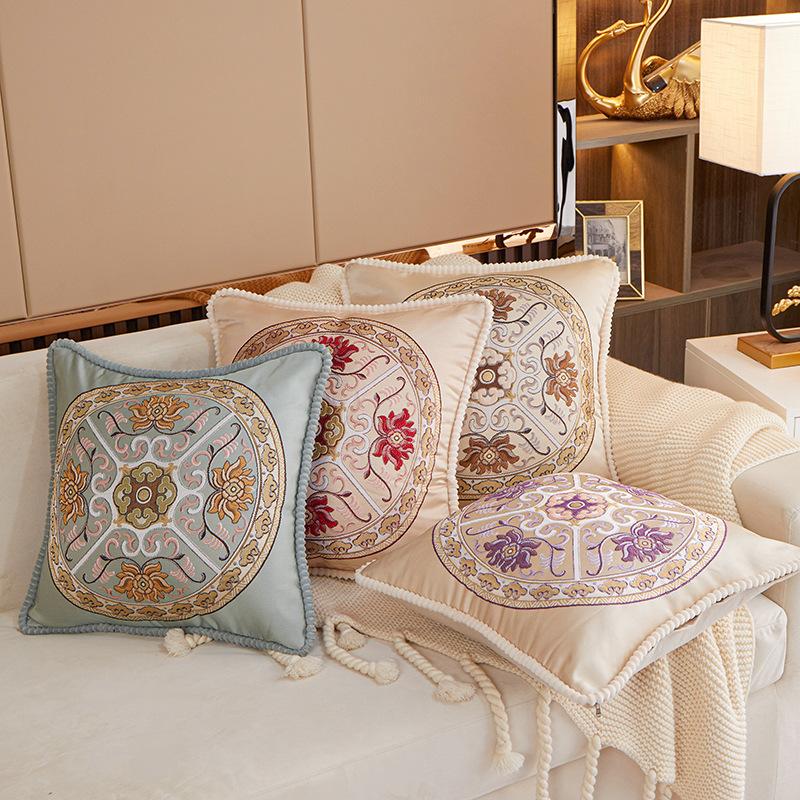 

Cushion/Decorative Pillow European-style Curled Big Throw Autumn And Winter Product Jacquard Sofa Cushion Decorative Soft Pillowcase Cover, Red