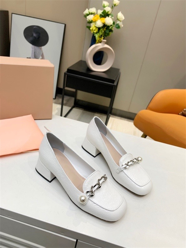 

Dio Classic Mid heeled boat shoes Designer luxury leather Occupation high heels Shoes Round head Metal Button woman Dress shoes, Choose the color