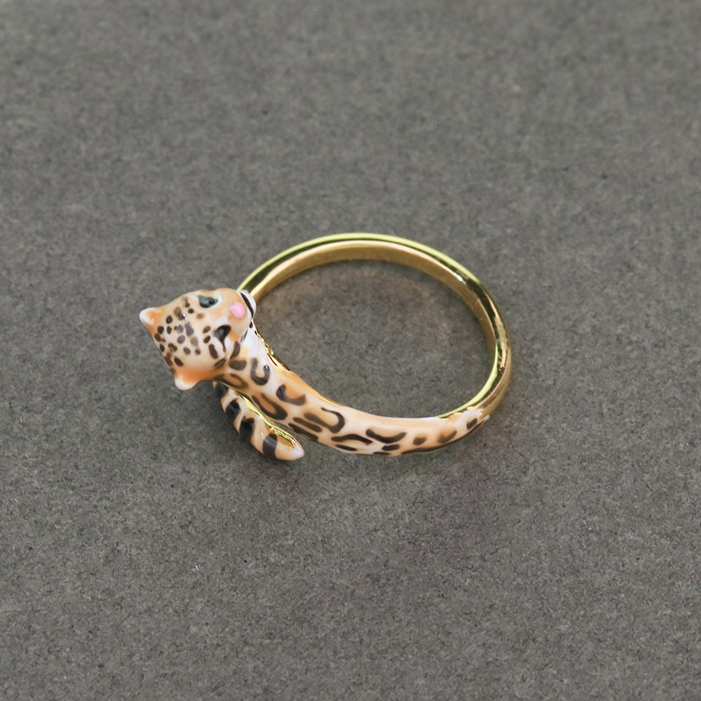 

Ring British b House Enamel Plated Real Gold Leopard Opening Female Minority Design Feeling Sweet Cool Wind Adjustable, Silver