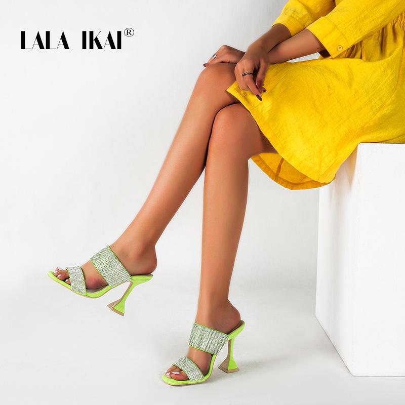 

Slippers LALA IKAI Women 2021 Fashion Sexy Rhinestone Horseshoe High Heels Open Toe Shoes Slip On Ladies Sandals XWC6781-4, Black