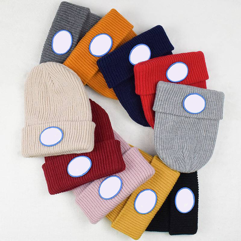 

Designer Berets Womens Letter Canadian Luxury Tie-Dye Cashmere Hat Beret Cap Lady Outdoor Travel Warm Winter Windproof goose Vacation Bonnet Caps