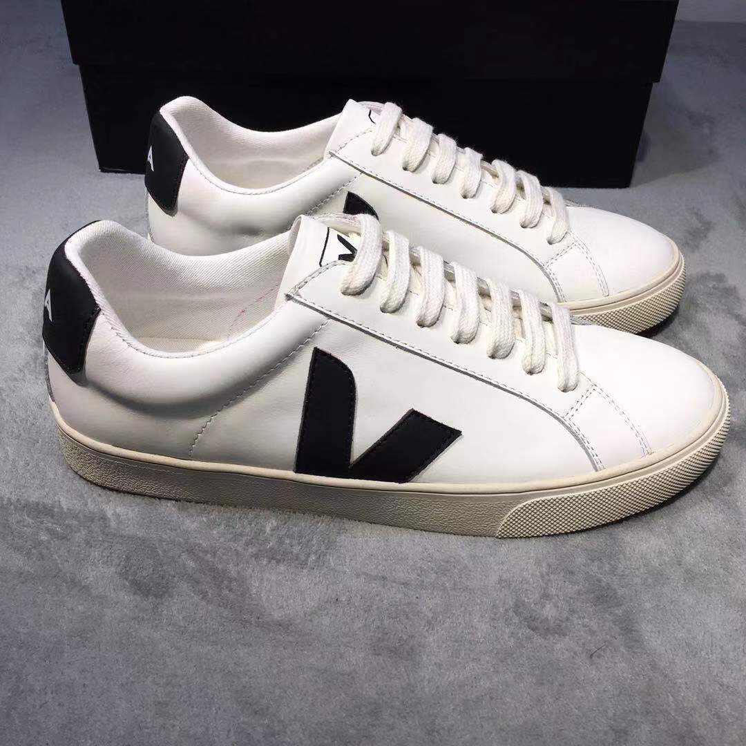

Men's V10 Leather Trainers Fashion Women Vintage Shoes Low-top Lace up Extra White Calfskin Platform Sneaker Outdoor Casual Shoes US11, Color 3