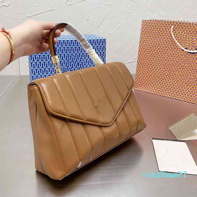 

Handbag Female 2021 Kira Portable Postman Quilted Sheepskin Lingge Messenger Chain Small Square 6696, Black
