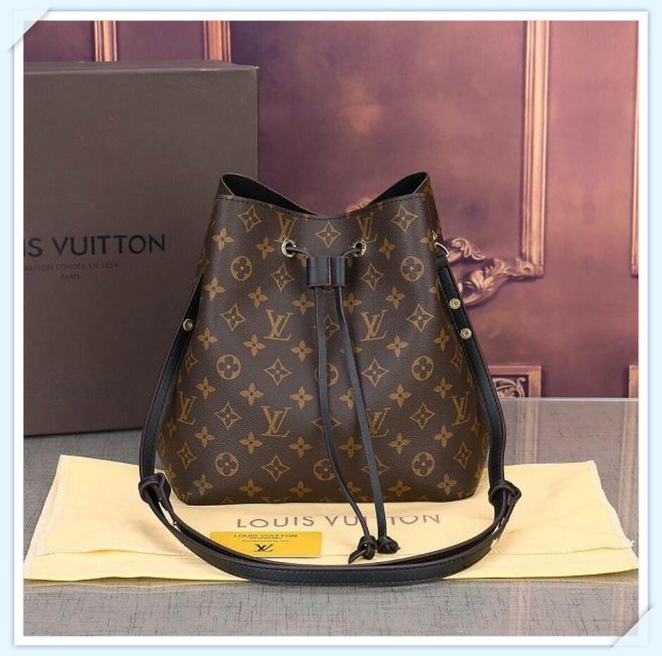 

LV LOUIS Luxurys Designers Bags Fashion Women Messengers handbags Cosmetic messenger shoulder Tote Bucket bag Leather Pruse&#13