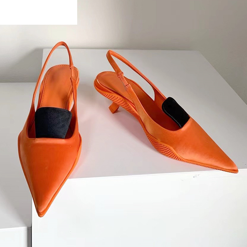 

Sandals 2021 Pointed Toe Kitten Heels Pumps Women Shallow Mouth Silk Satin Mixed Color Slingbacks Ladies Spring T-Show Shoes UNXA, Black