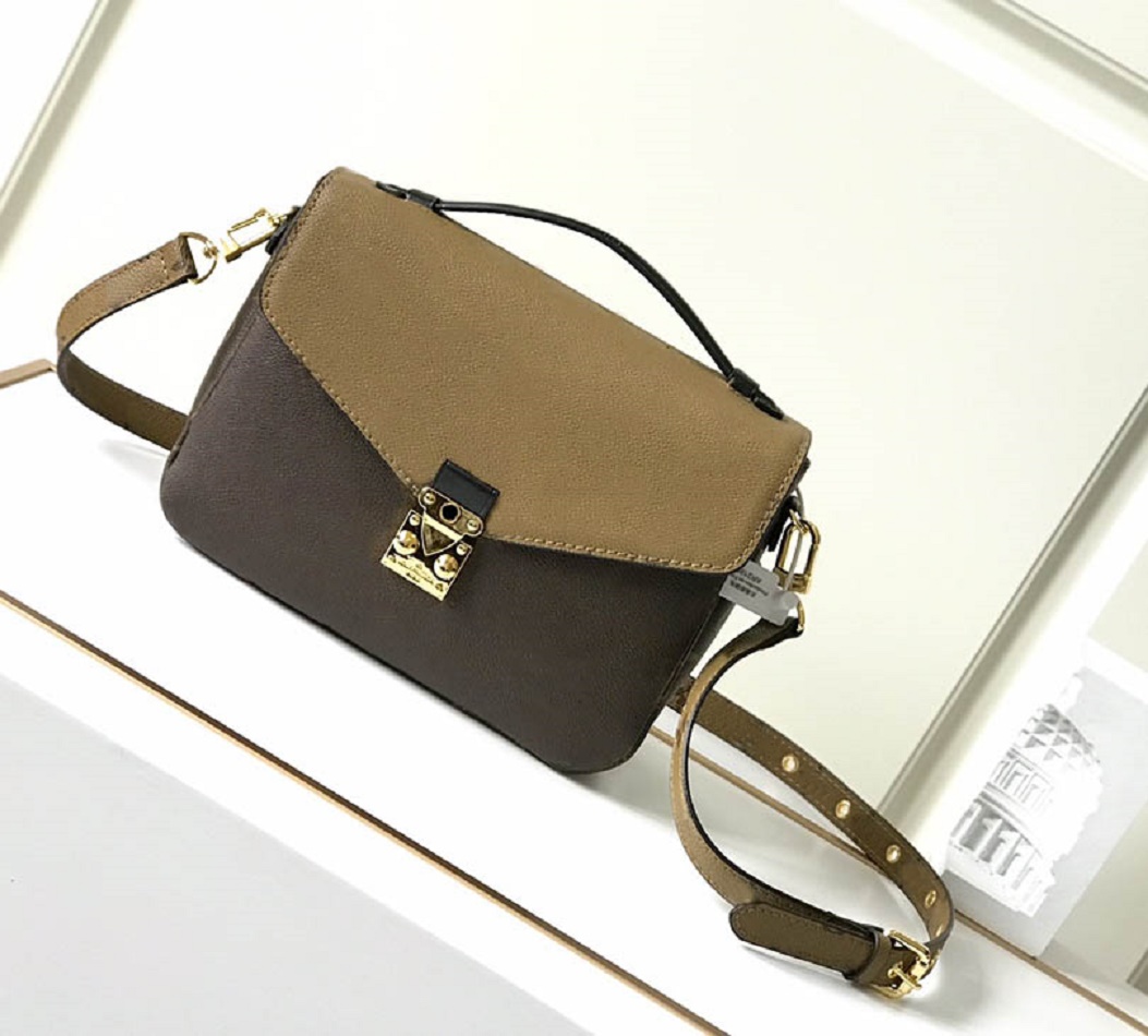 

2021 fashion designers women handbags luxurys lady shoulder bags leather messenger bag classic flowers crossbody purses chains plaid totes m
