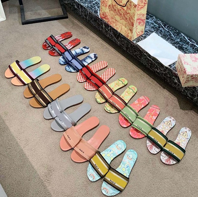

Classics sandals slippers slides Floral brocade Gear bottoms Flip Flops men women striped Beach causal slipper home011 01, Black