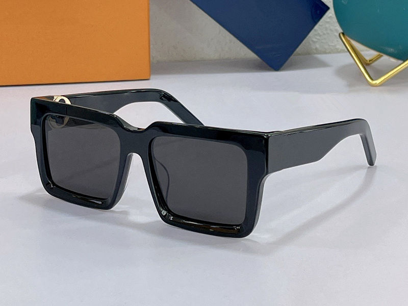 

2196 Fashion Summer style Gradient lens Sunglasses UV 400 Protection for men and Women Vintage square Plank Frame Top Quality Come With Case, White;black