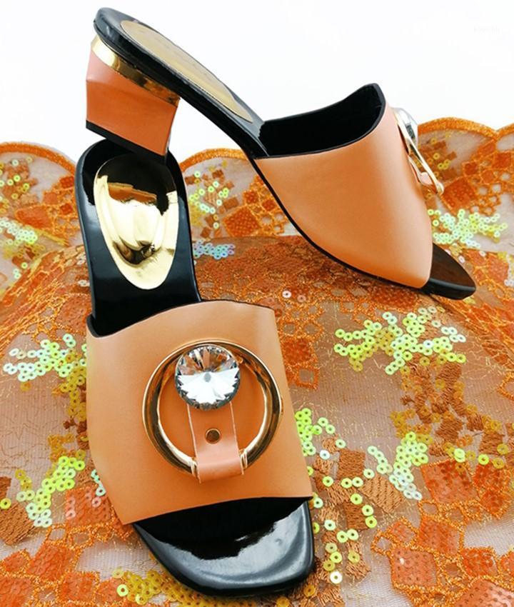 

Dress Shoes Peach Women With Big Crystal Decoration African Ladies Sandals For Dressing QS1908,heel 5.5CM, Black