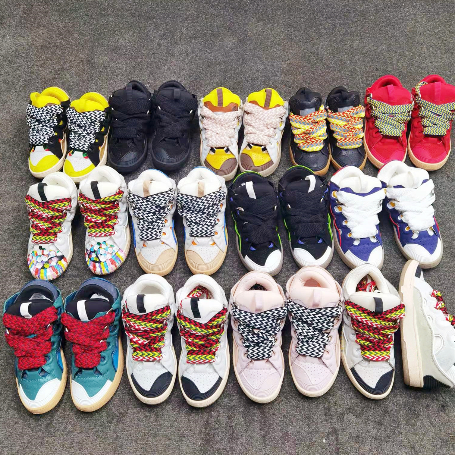 

2022 Hot Selling Multicolor Couple Casual Shoes Mixed Color Leather Mesh Wide Strap Lace-Up Low Cut Men Platform Designer Sneakers Women Leisure Sports Trainers, Color1