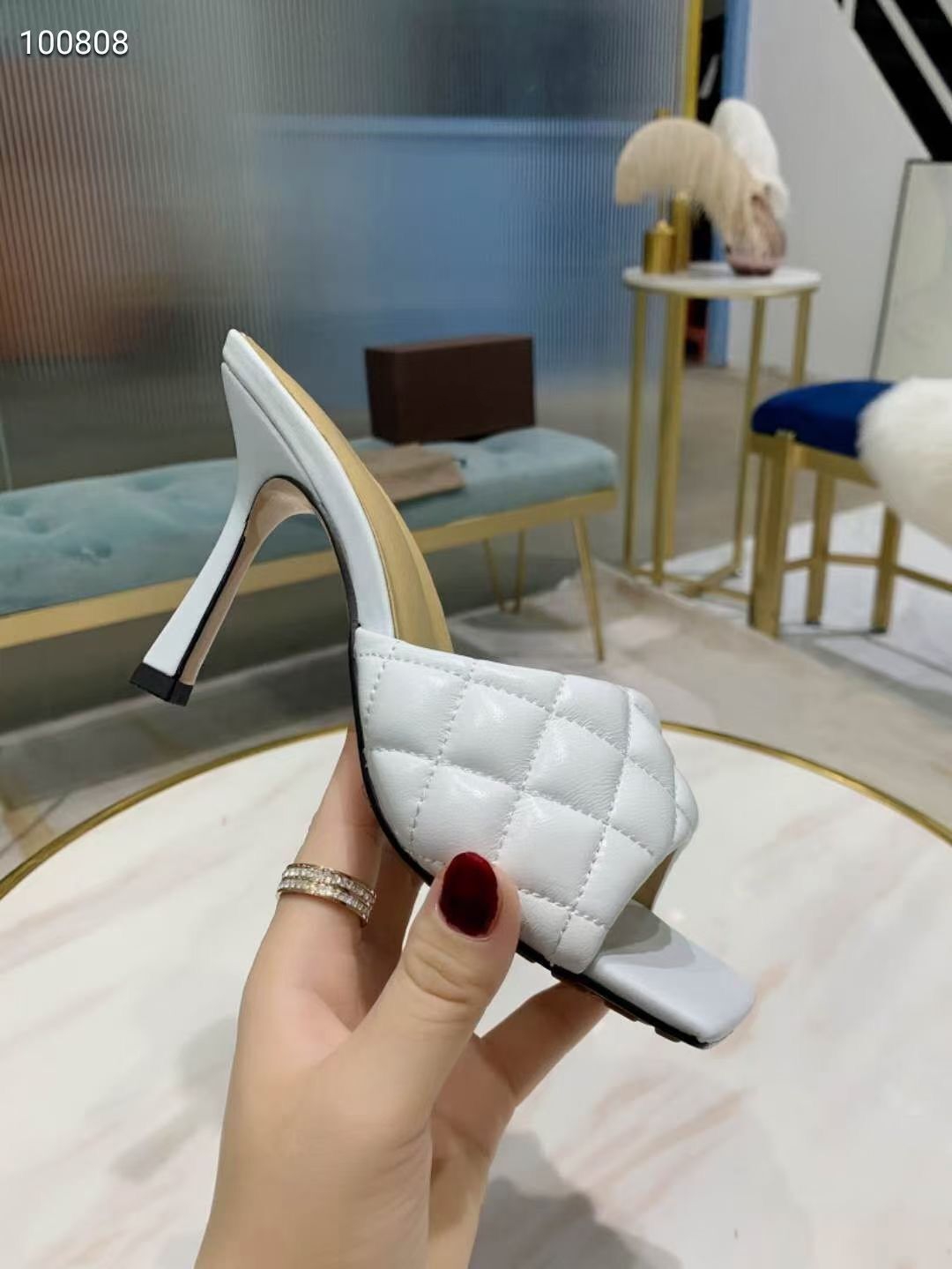

Prad 2021The latest Matte leather checked shoes Square - mouthed, open-toed women flat heel 35-42 mjk00002