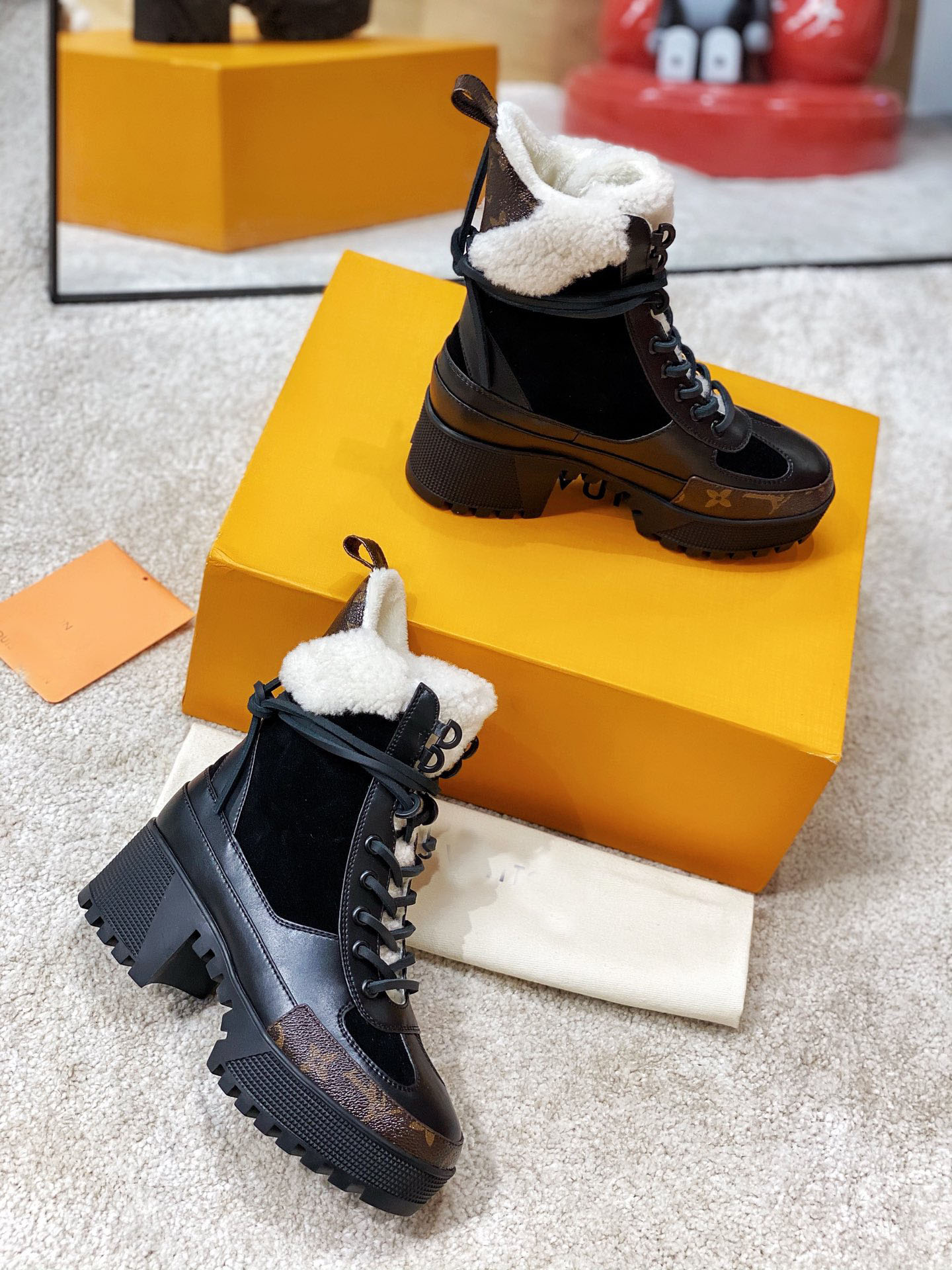 

DESERT BOOT LAURÉATE À PLATEFORME luxury designer Lacing design Martin boots high-heeled comfortable fashion classic printed beach booties, Colour 2