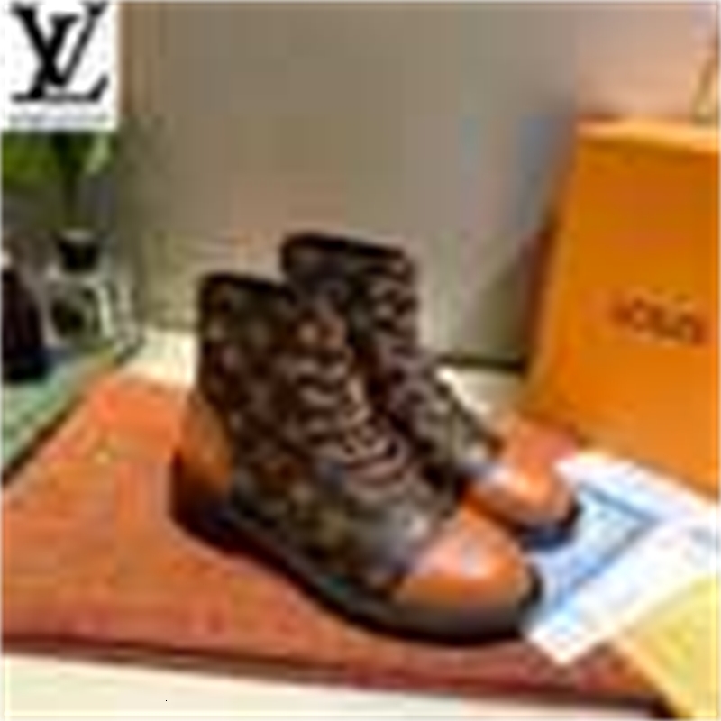 Shoes Designer Luxury Women Riding Rain Dress Boot BOOTS BOOTIES SNEAKERS Loafers Ballerinas U1JQ