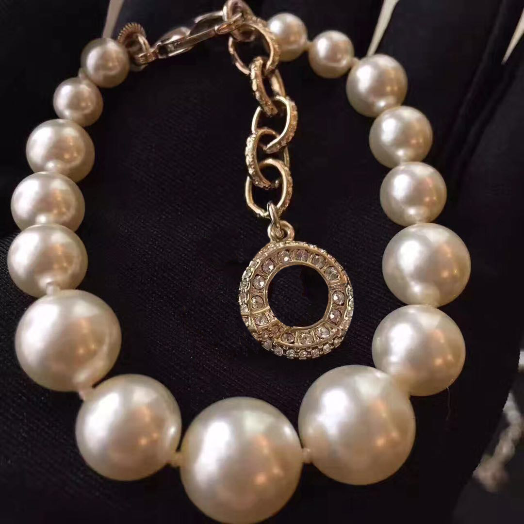 

Fashion brand Have stamps pearl designer bracelets for lady women Party wedding lovers gift engagement luxury jewelry With BOX CHB0419, Black