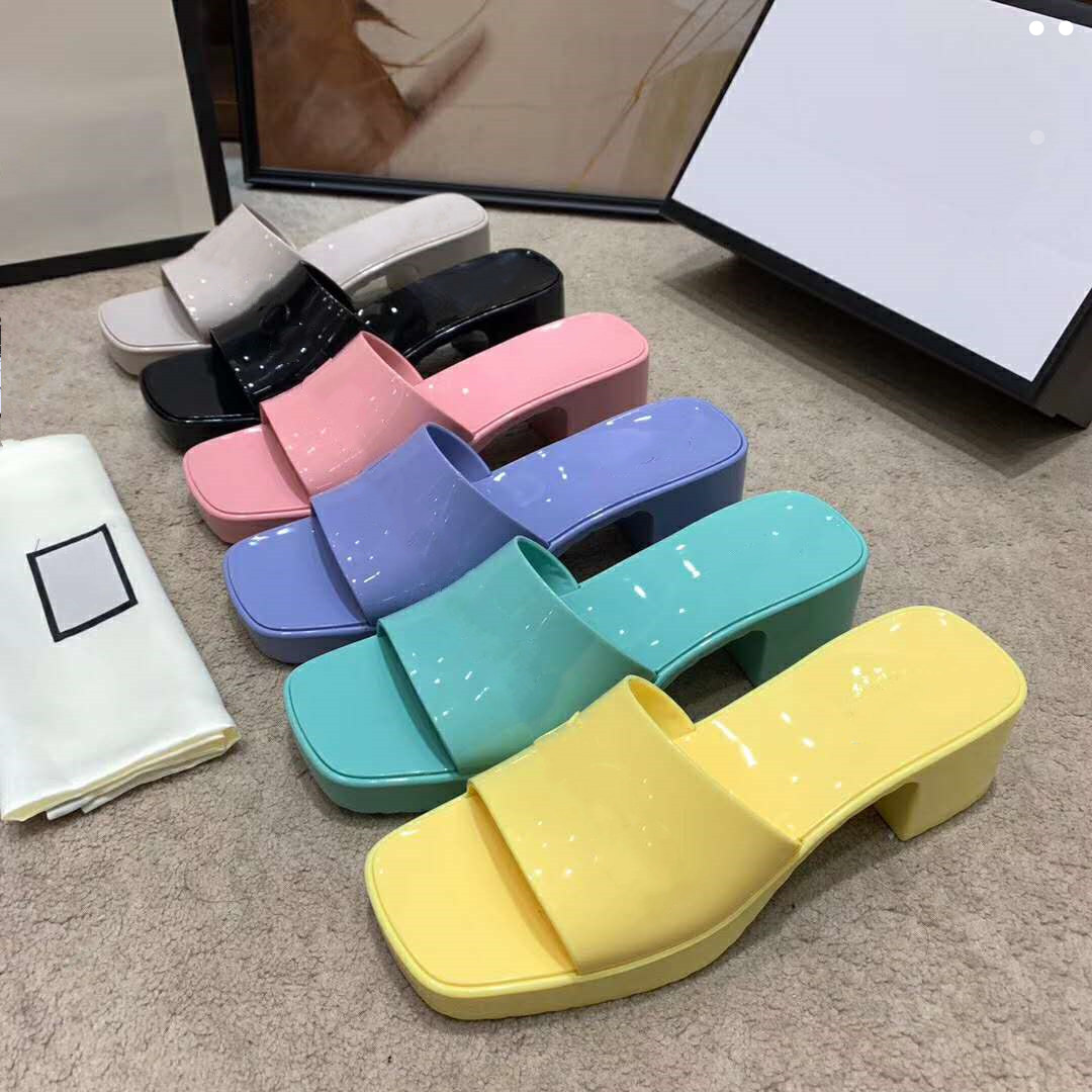 

The new summer 2021 hot sandals thick soles slippers fashion high heels 1, Black