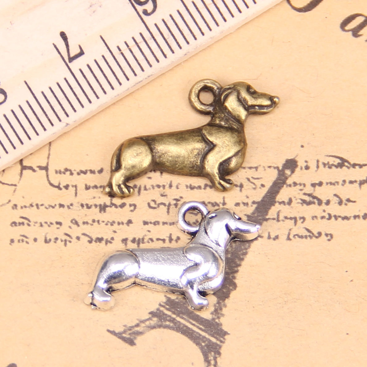 

120pcs Charms For Jewelry Making dog dachshund 20x15mm Antique Plated Pendants DIY Tibetan Silver Bracelet Necklace