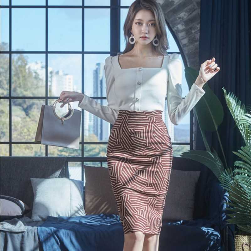 

Spring Elegant OL Work 2 Pieces Set White Square Collar Puff Sleeve knitting Top + High Waist Pencil Bodycon Skirt Lady Suit 210526, Photo color