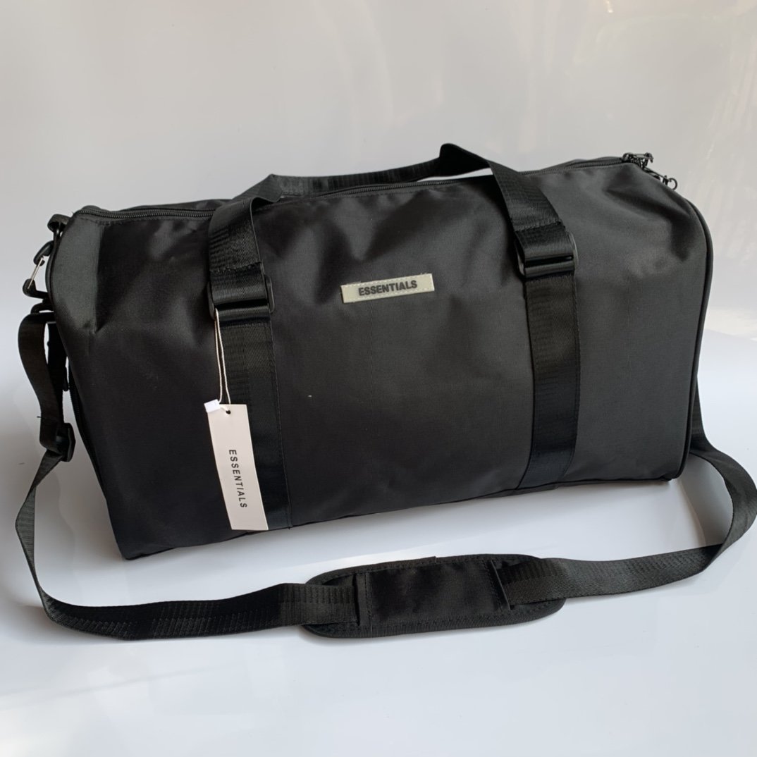 

2021 Trendy men waist bags essentials shoulder Portable fitness bag travel Men's vintage handbag, Size 50*28*22cm