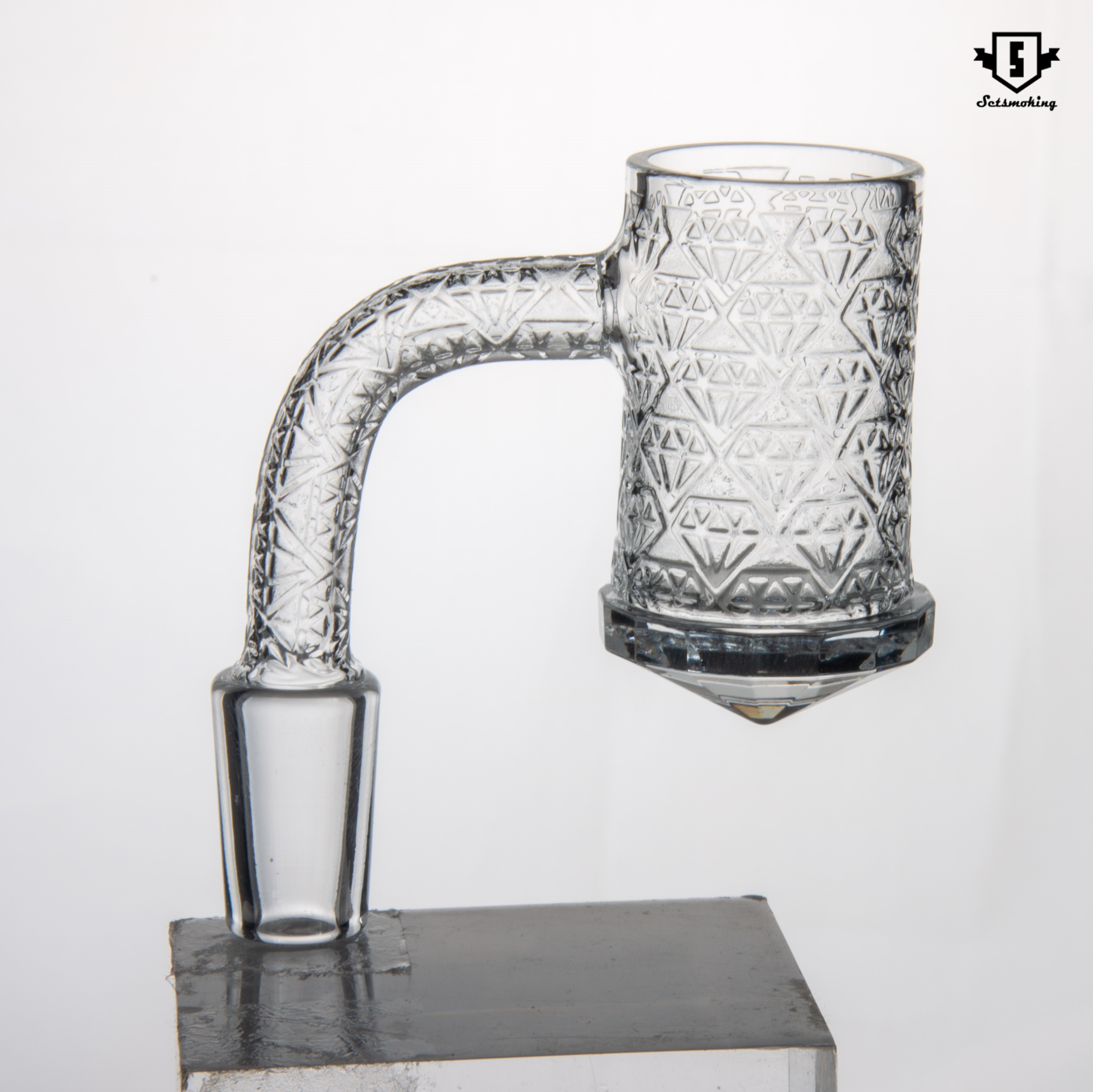 

Smoking Accessories Diamond bottom quartz banger with full deep carving pattern dab rig 839