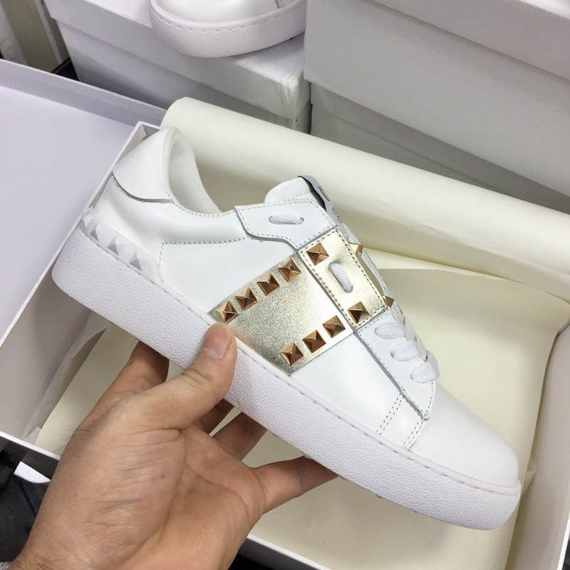 

Fashion Rivet Flat Casual Shoes White Black Red Men Women First layer cowhide Breathable Shoe Open Low Mens sports Casuals