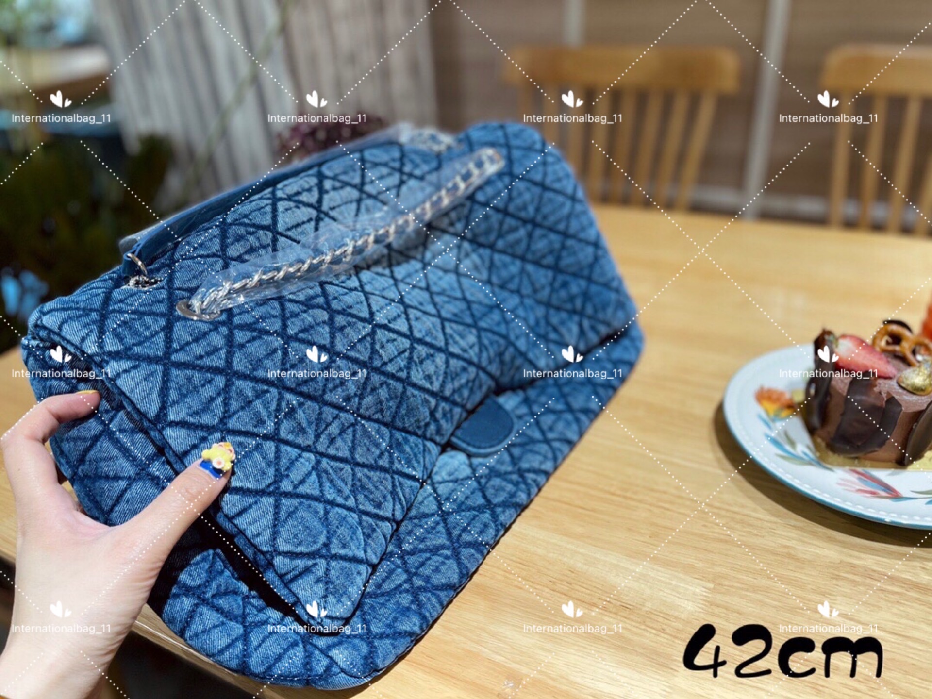 

2021 style Fashion Bags Cross Body Denim-Denim-Tannin Super Large CF19Bag Denim-Denim-Denim-Tannin Single Shoulder Handbag with Diamond Chain