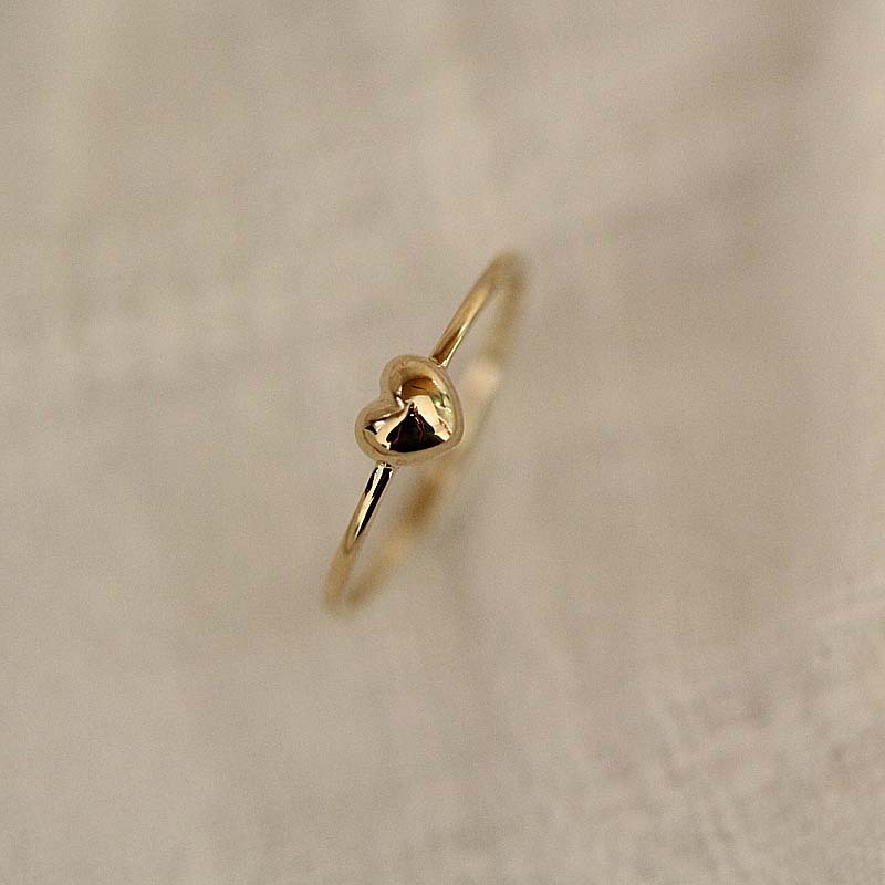 

9K Solid Gold Stacking Minimalist Sweet and Romantic 5mm Heart-shaped Couple Love Simple Gift Engagement Solitaire Ring