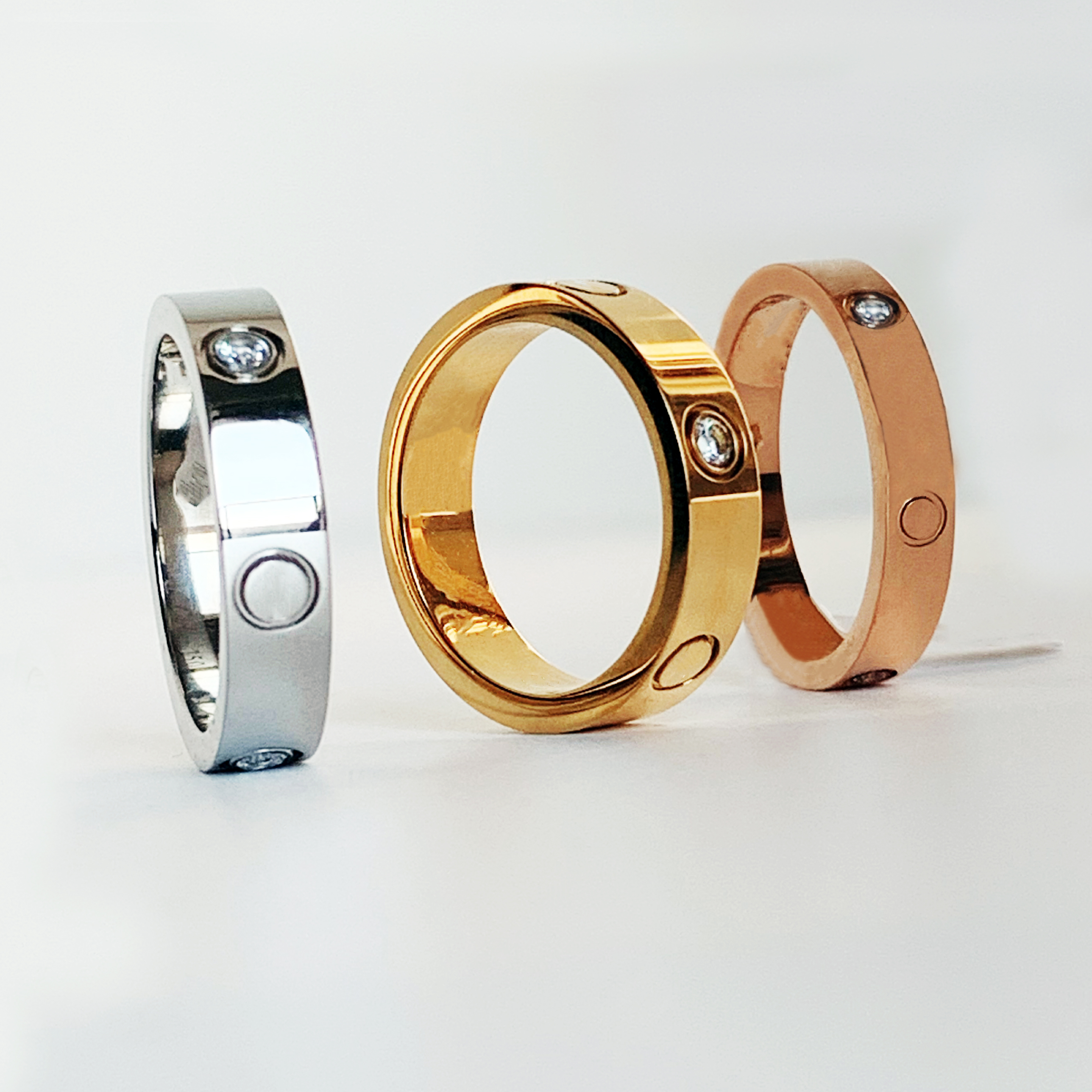 

High-quality designer titanium steel rings, men's engagement love ring and ladies' fashion jewelry gifts