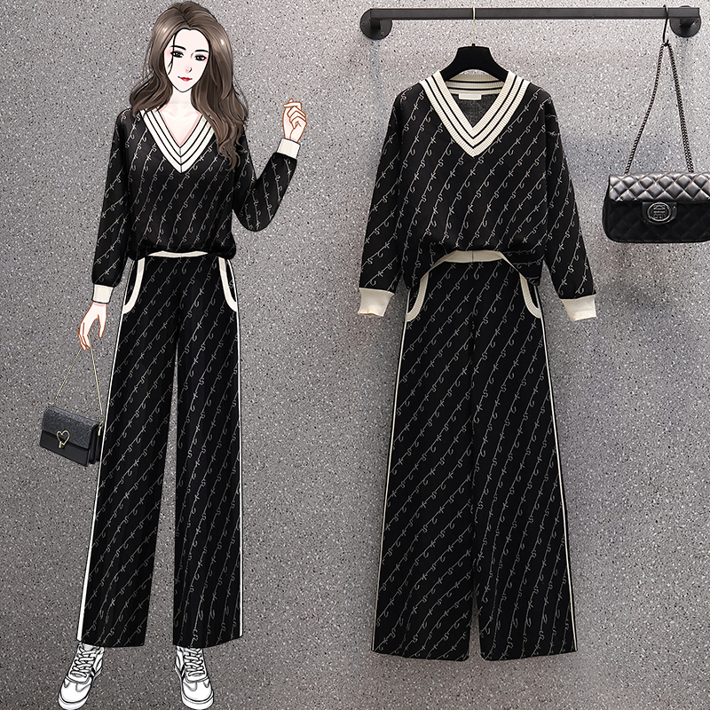

Luxury Knitted Two-Piece Pants Sets 2021 Women Striped Pullovers + Trousers Autumn Winter Designer Sweaters Suit Holiday Cafe Office Party Long Sleeve Jacquard Set