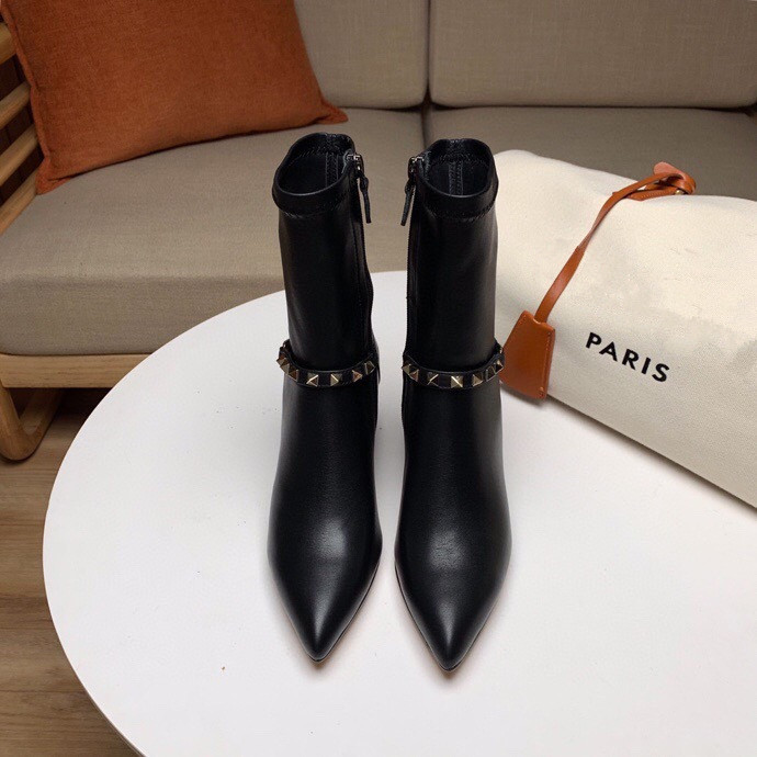 

Women Designer Boots Martin Desert Boot Flamingos Love Arrow Medal Coarse Non-Slip Winter Shoes Size 35-40, 01