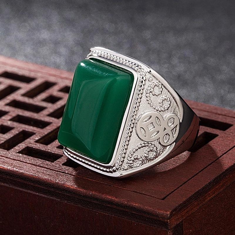 

Cluster Rings Ethnic Emerald Gemstone Men Ring Natural Green Jade Silver 925 For Wedding Party Retro Vintage Fine Jewelry Gifts