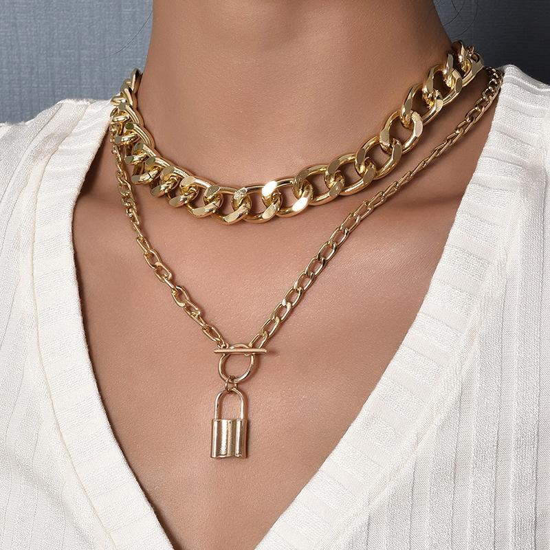 

Pendant Necklaces 2 Pcs/Set Fashion Lock Gold Multilayer Set Retro Geometric Chain Long Necklace Creative Women Jewelry
