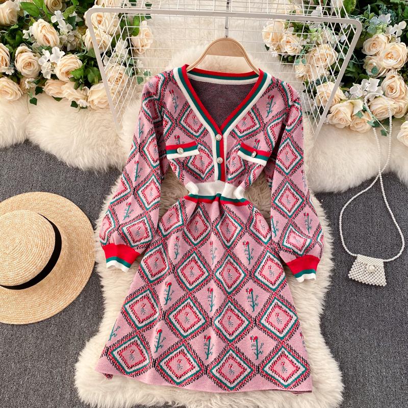 

Autumn Winter Chic Retro Checked Knitted Dress Women Elegant Temperament V Neck Long Sleeve Sweater Slim Tunic Casual Dresses, Black