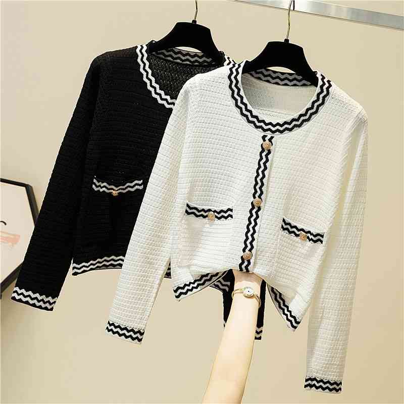 

Women Korean Sweater Spring Autumn Vintage Gold Button Elegant Pullover Tops Ladies Loose Stripe Casual Knitted 210602