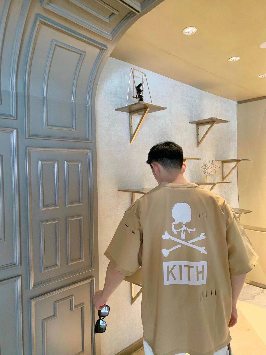 

The right version of kith x MMJ dark wind limited spring and summer heavy industry hole washing loose t-shirt fashion, White;black