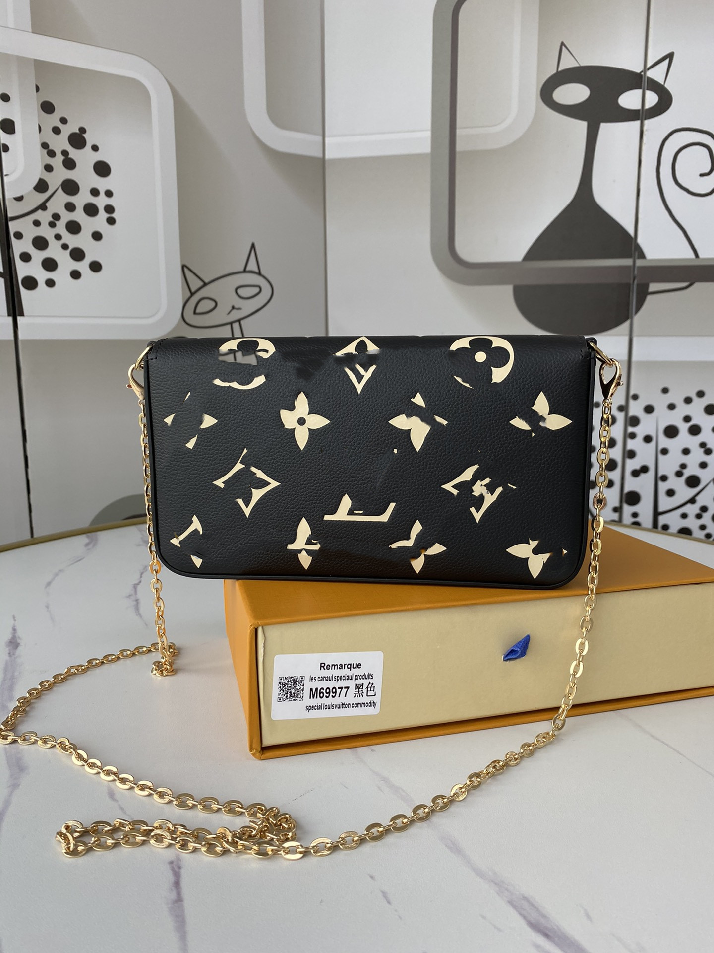 

Wallets 61276 zipper purse crafty leather chain bags fashion Genuine size. 19.5-10cm, Red;black