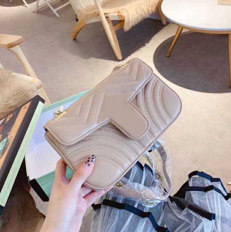 

Genuine leather shoulder bag handbag comes with boxed WOC chain. Laon designer bags. Classic high-quality girl handbags in handies luxury fashid 5666, Black