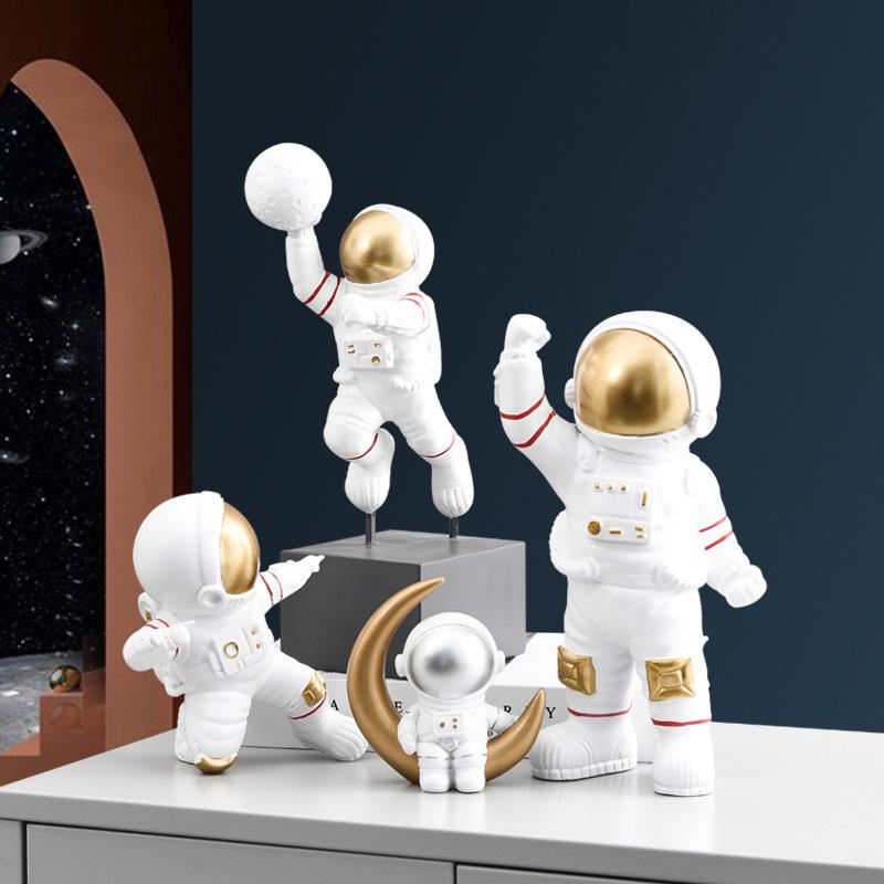 

Decorative Objects & Figurines Cutelife INS Nordic Resin Astronaut Ornaments Figurine Hand Made Home Decoration Living Room Office