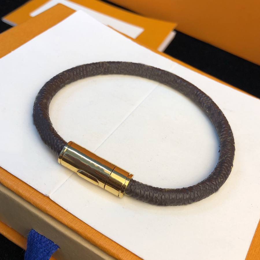 

Designer Bracelets Leather Hand Rope Fashion Bracelet For Men and Women High quality party gift size 17cm/19cm, Golden;silver