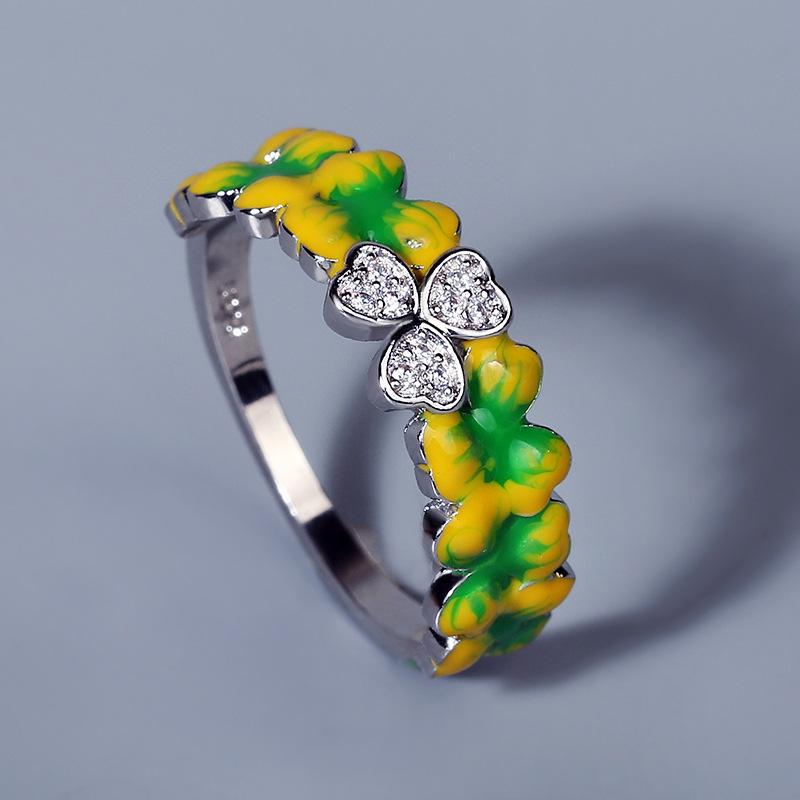 

Cluster Rings CIZEVA Fashion Shiny Clover Flower Ring 925 Sterling Silver CZ For Women Elegant Handmade Enamel Ladies Fine Jewelry