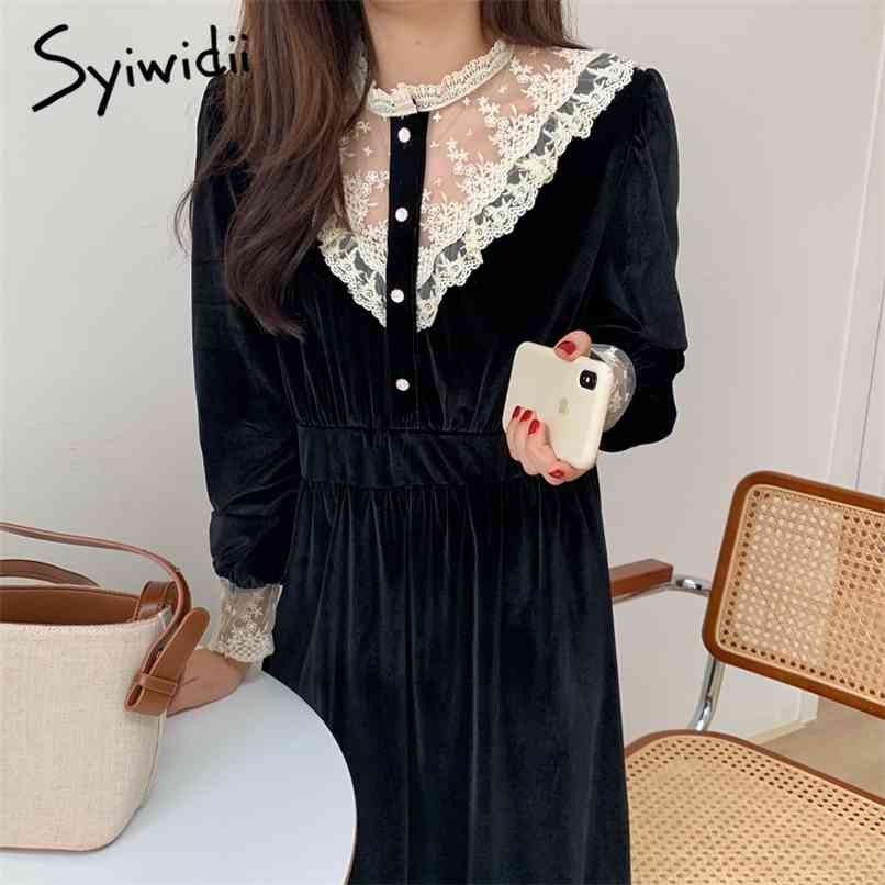 

French Sweet Girl Chic Velvet Dresses for Women Black Long Party Hollow Lace Neck Birthday Winter 210607