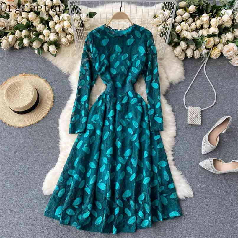 

Leaf jacquard Lace Dress for Women Elegant Long Sleeve O Neck A-line Green Spring Fall Retro Fashion Streetwear Midi 210602