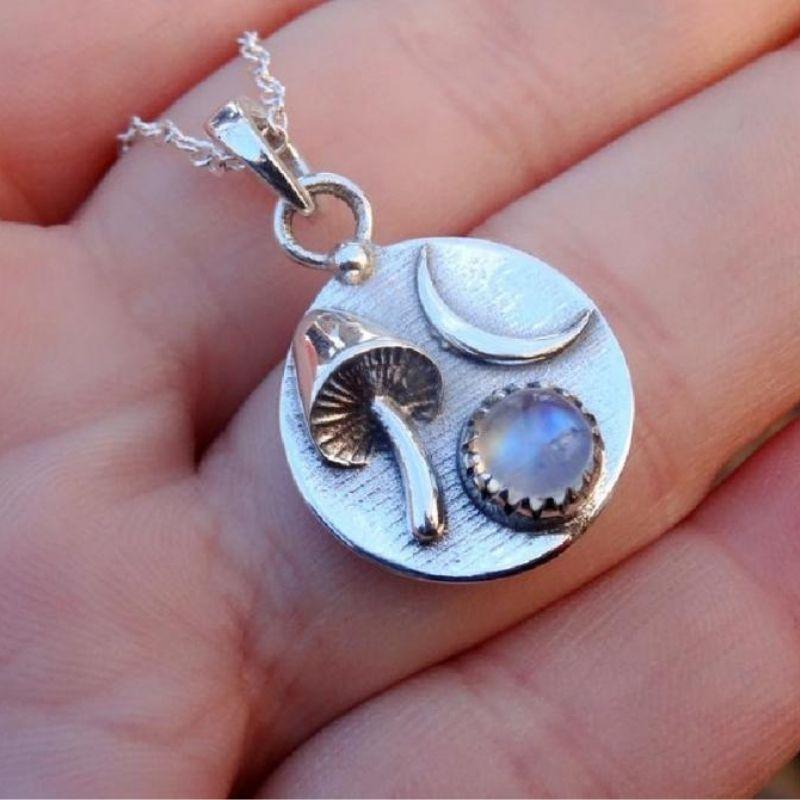 

Chains Fairy Tale Style Mushroom Moon Necklace For Women Inlaid Moonstone Alloy Indie Gift To Girlfriend, Silver
