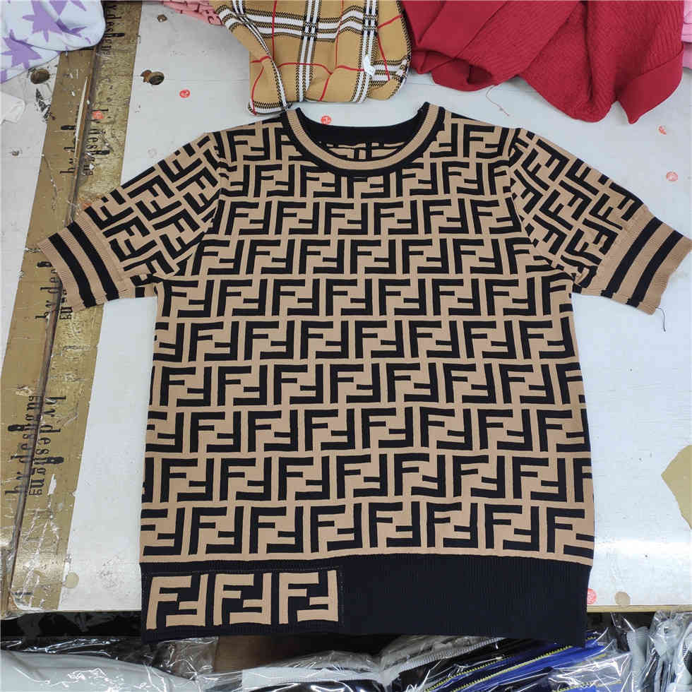 

68%OFF Double FF letter jacquard round neck short sleeve T-shirt for women's summer 2021, White;black